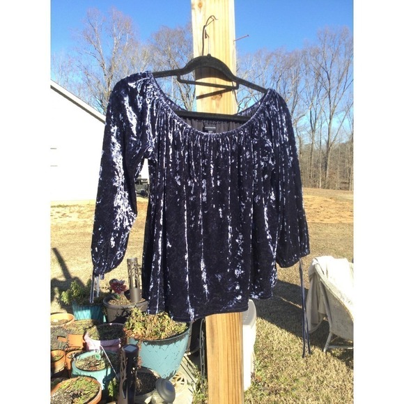 American eagle womens off the shoulder velvet blouse size M medium midnight blue - Picture 1 of 11